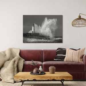 Cuadro en lienzo y lámina, Faro en el mar tormentoso (ByN)