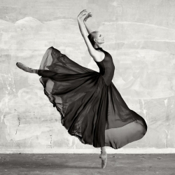 Cuadro en canvas, fotografía. Ballerina Dancing (detalle)