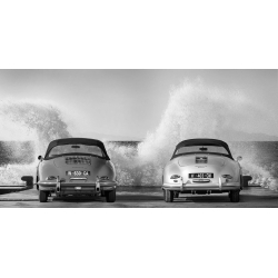 Quadro, stampa su tela. Gasoline Images, Ocean Waves Breaking on Vintage Beauties (BW)