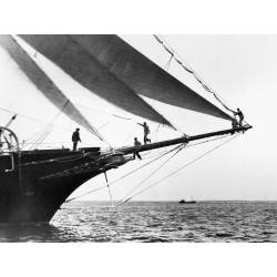 Quadro, stampa su tela. Edwin Levick, Ship Crewmen Standing on the Bowsprit, 1923