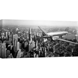 Tableau sur toile. Anonyme, DC-4 en vol sur Manhattan, New York
