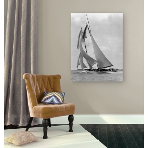 Cuadro en canvas, fotos de barcos. The Schooner Half Moon at Sail, 1910s