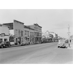Art Print, photo by Dorothea Lange, Up the main street of a valley town